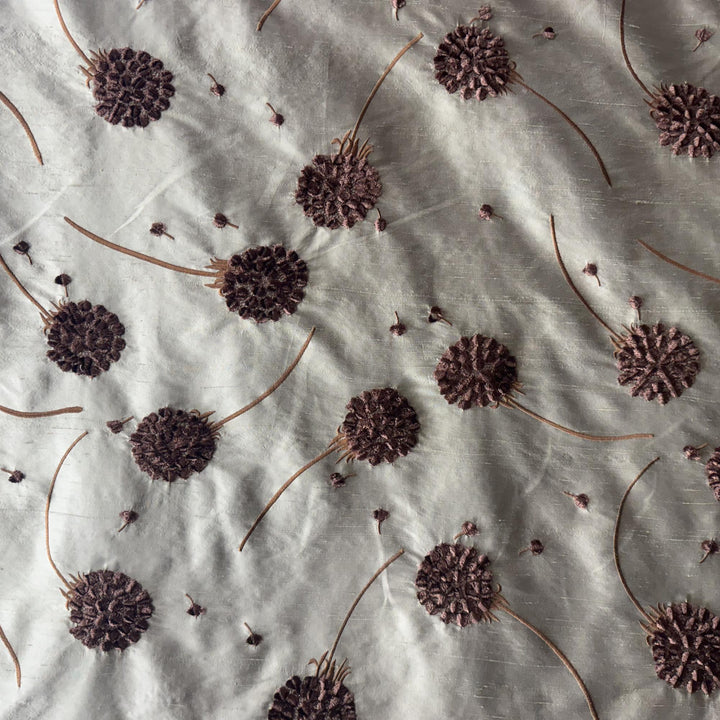 Quinessa Embroidered Floral Velvet Silk Fabric in Kiwi