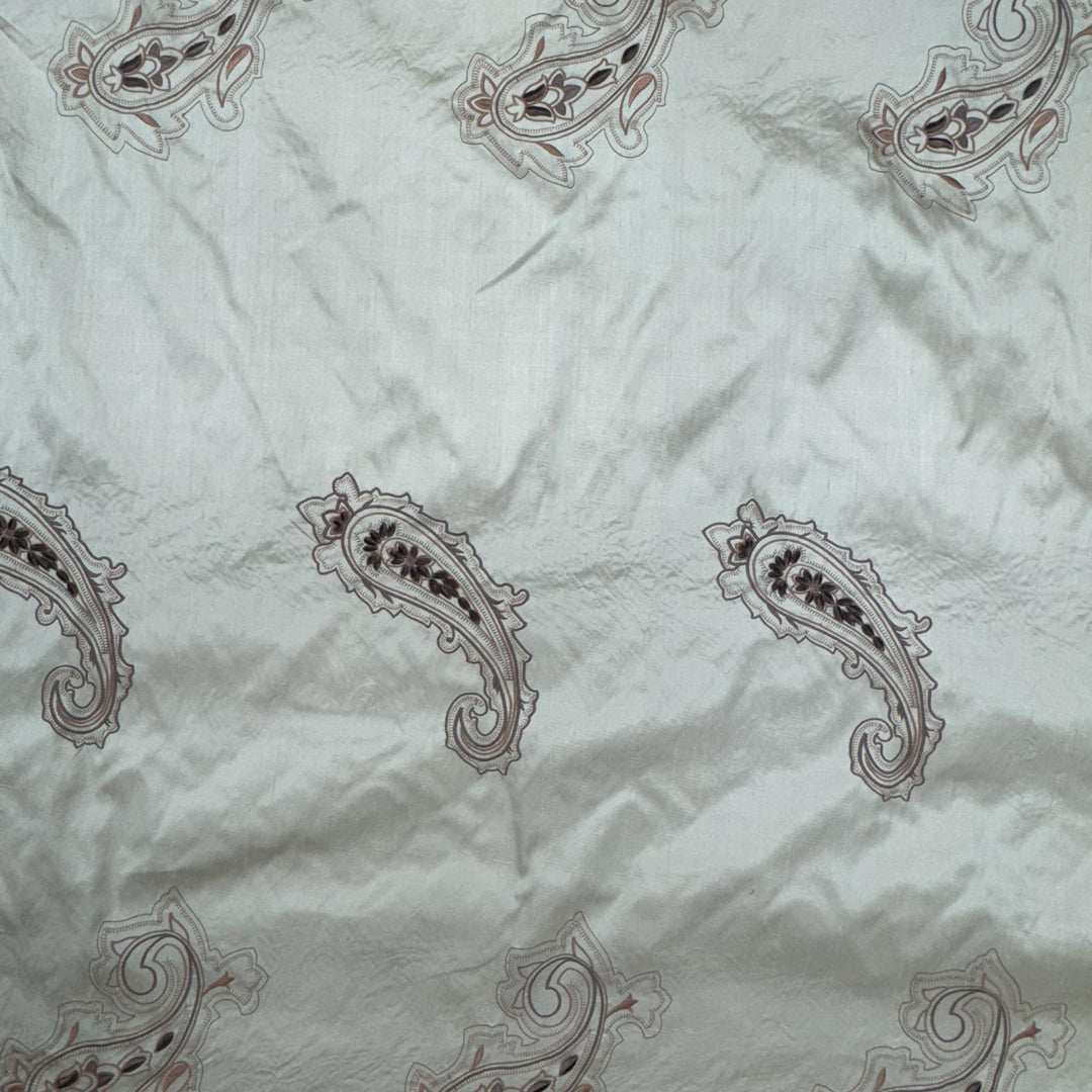 Estrava Velvet Paisley Silk Fabric in Biscuit