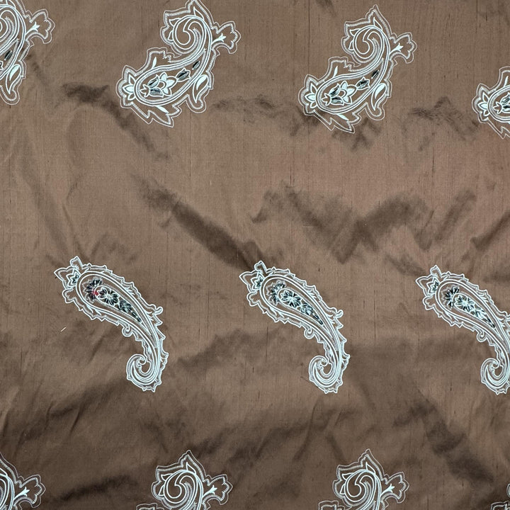 Estrava Velvet Paisley Silk Fabric in Truffle