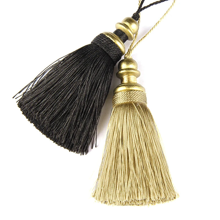 1 PC / Gold Trim Key Tassel