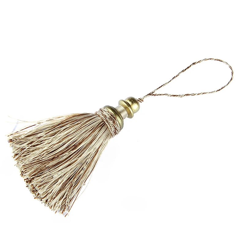 1 PC / Gold Trim Key Tassel