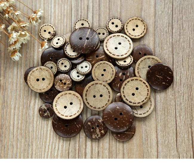 50 PC / Jillian Wood Buttons