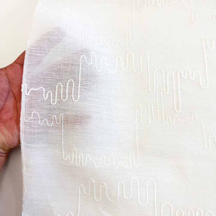 Fjörda Abstract Emboidery Fabric | 3 Colors