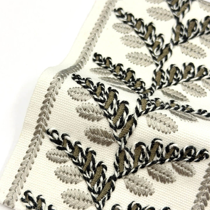 3 YARDS / 4 COLORS / Loggia 4 inch Wide Decorative Embroidery Ribbon Tape Trim