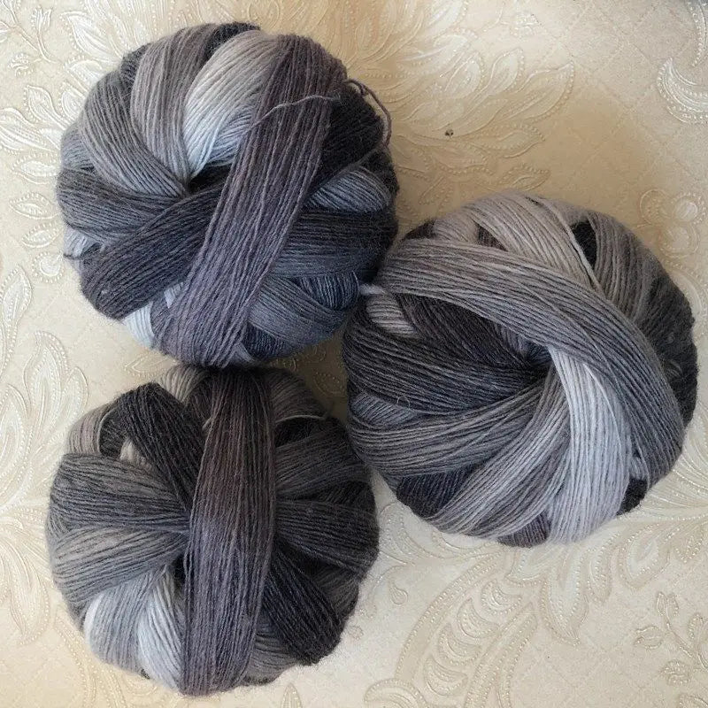 100g 600 Meter Long Dyed Gradient Magic Ball