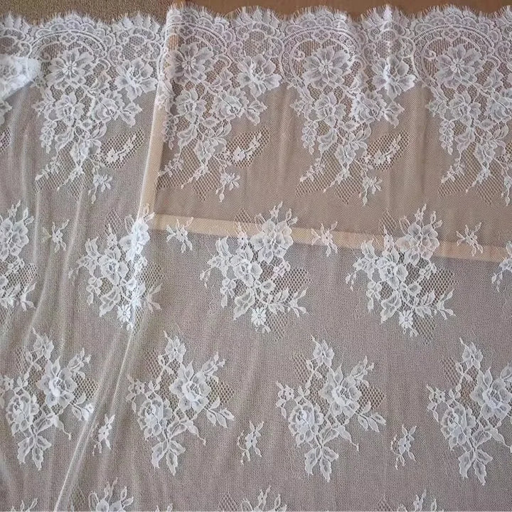 3 YARDS / Montelle Elegant Eyelash Lace