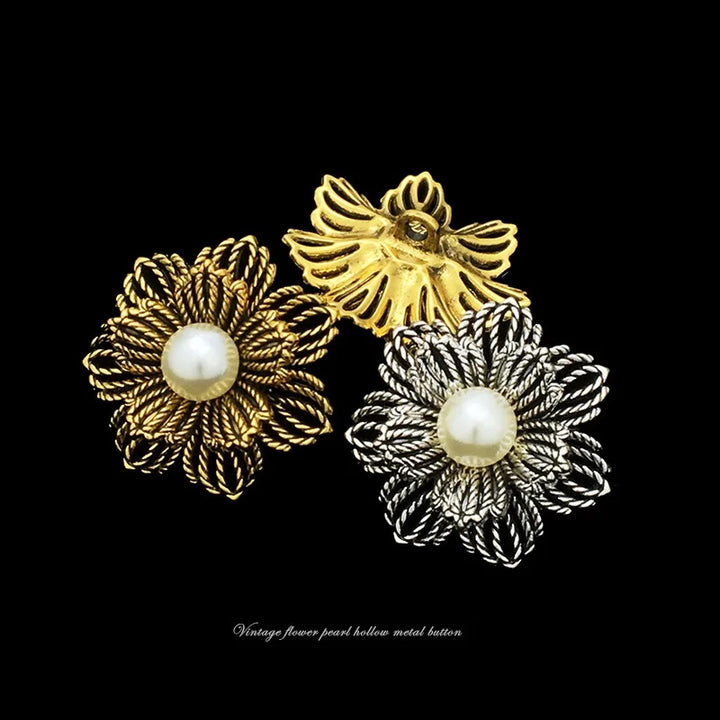 6 PC / Xialo Metal Buttons