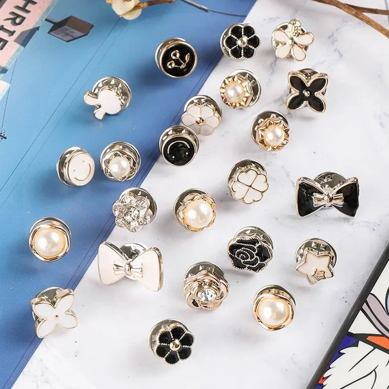 10 PC / Caleb Rhinestone Buttons