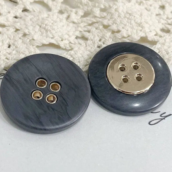 6 PC / Mya Resin Buttons