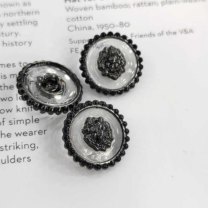 6 PC / Victoria Metal Buttons