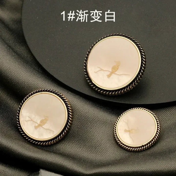 6 PC / Caliso Resin Buttons