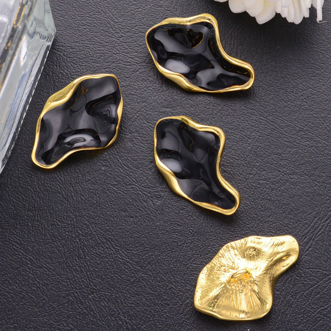 3 PC / Montis Resin Buttons