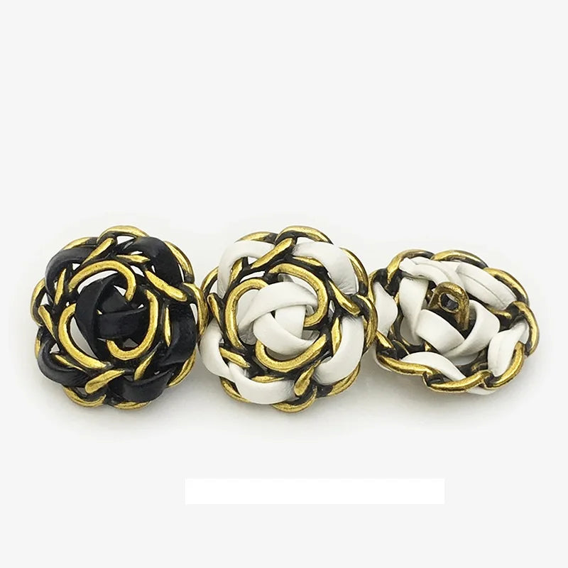 6 PC / Caois Metal Buttons