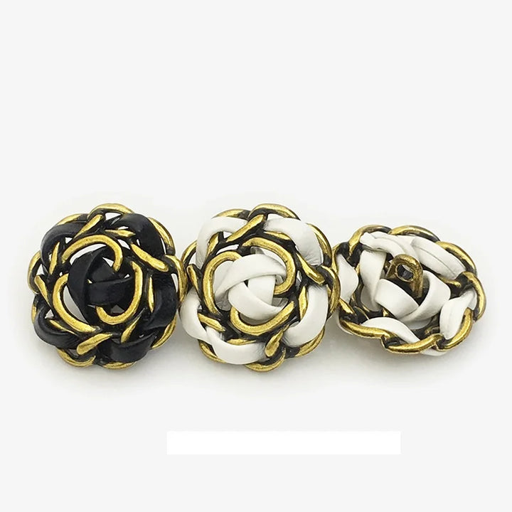 6 PC / Caois Metal Buttons