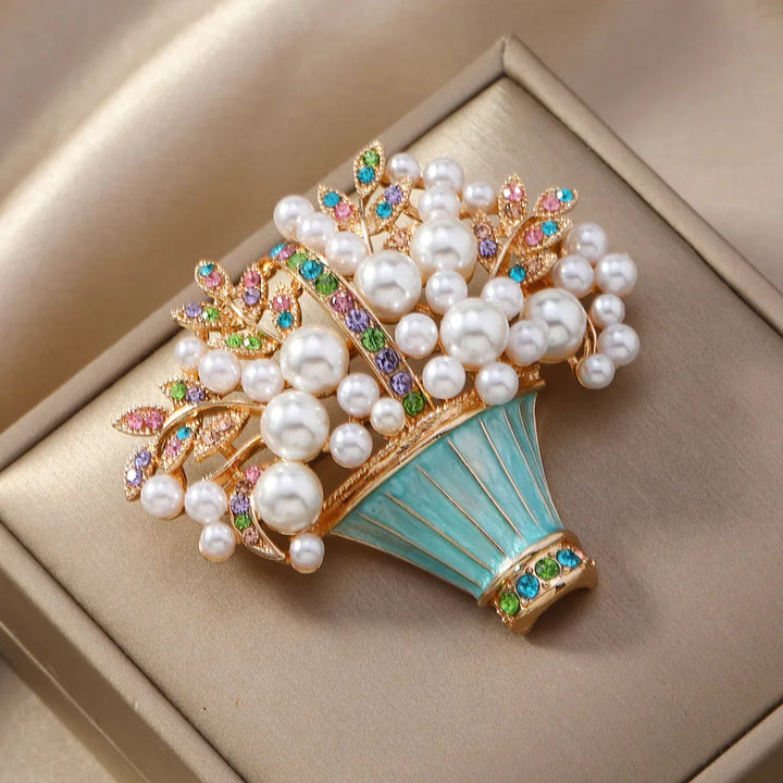 Adalet Lace Brooch