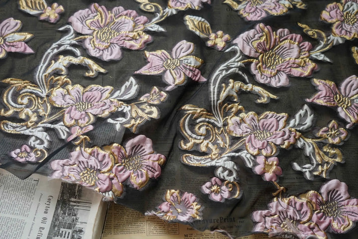 Loopi Retro Embossed Large Flower Yarn Dyed Jacquard Fabric