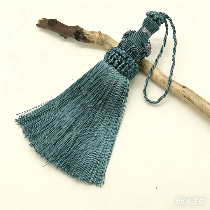 2 PC Rivelle Key Tassels