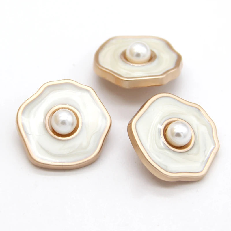 Koan Flower Gold Metal Button - 6 PC