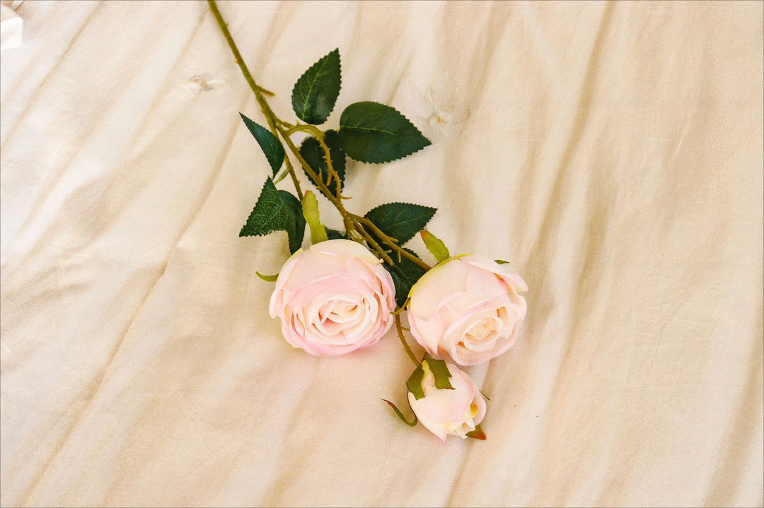 Belia 24 Inch Artificial Princess Rose Bouquet