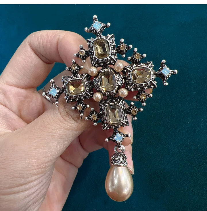 Doga Rhinestone Brooch