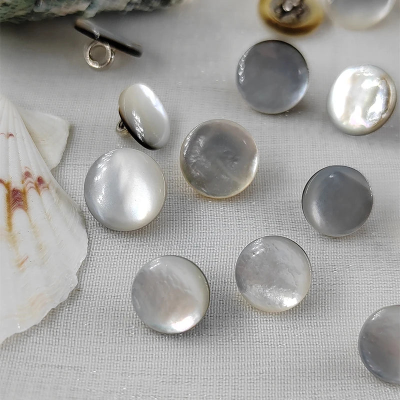 Tsone Small Shell Button - 10 PC