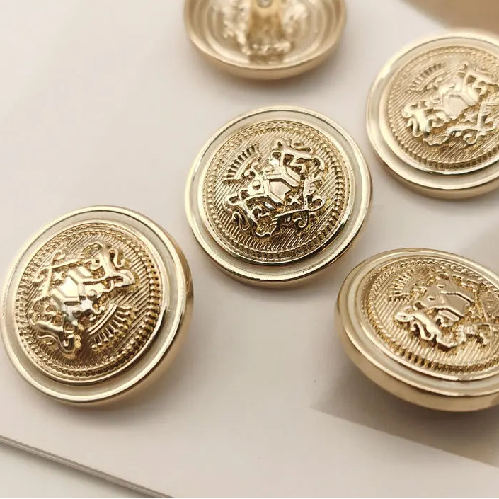 6 PC / Samantha Novelty Buttons