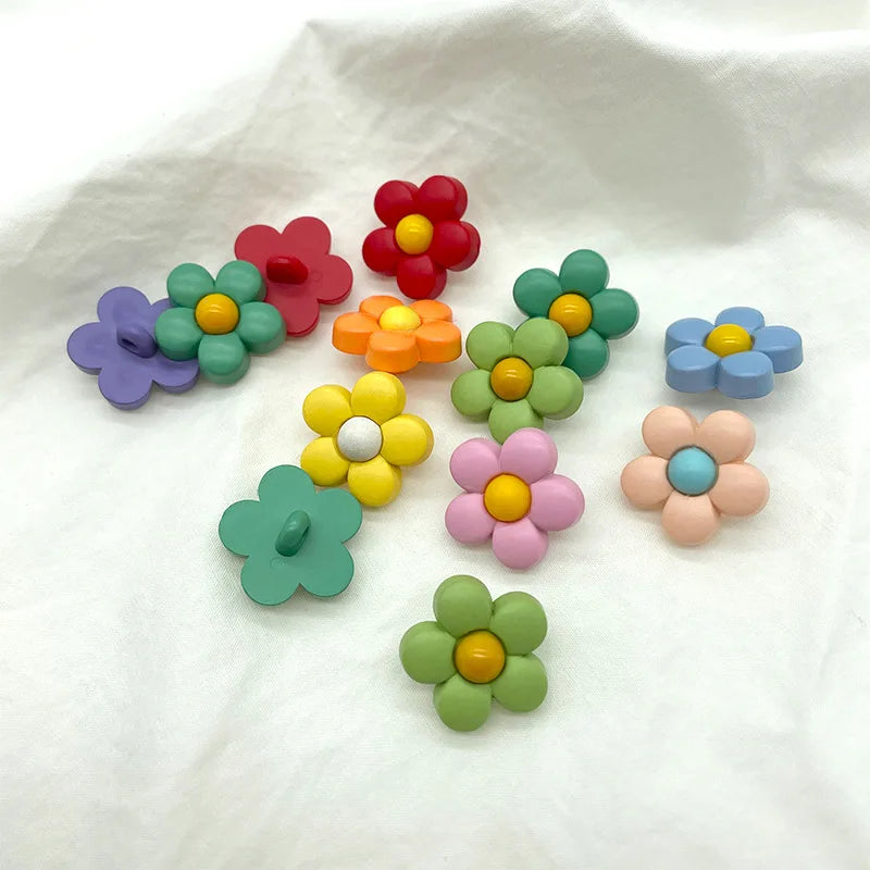 20 PC / Oliver Wood Buttons