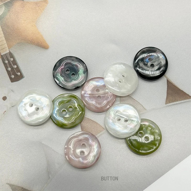 10 PC / Naoi Resin Buttons