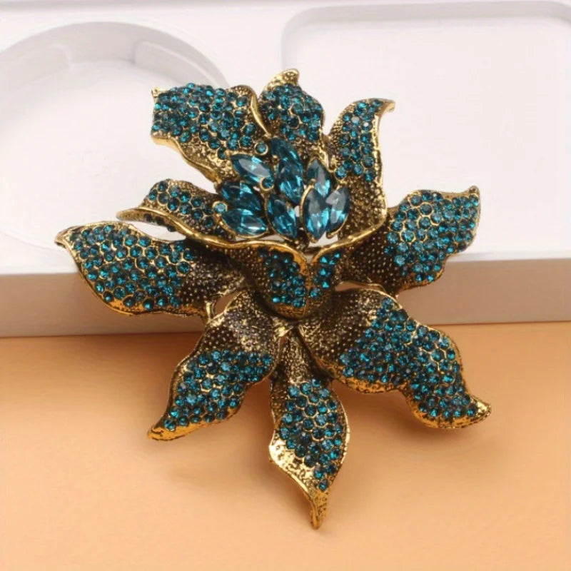 Mert Lace Brooch