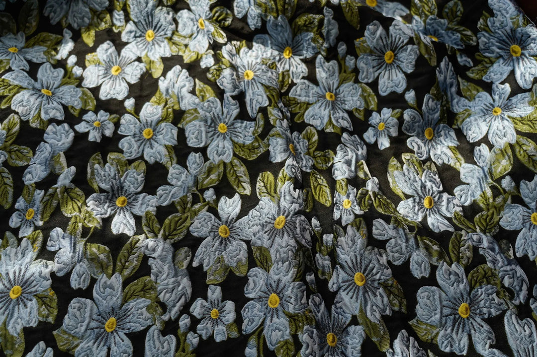 Mosimomo Embossed Flowers Yarn Dyed Jacquard Fabric