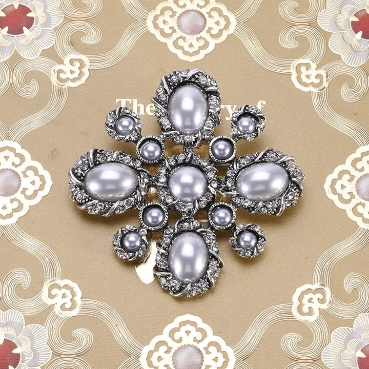 Altin Novelty Brooch