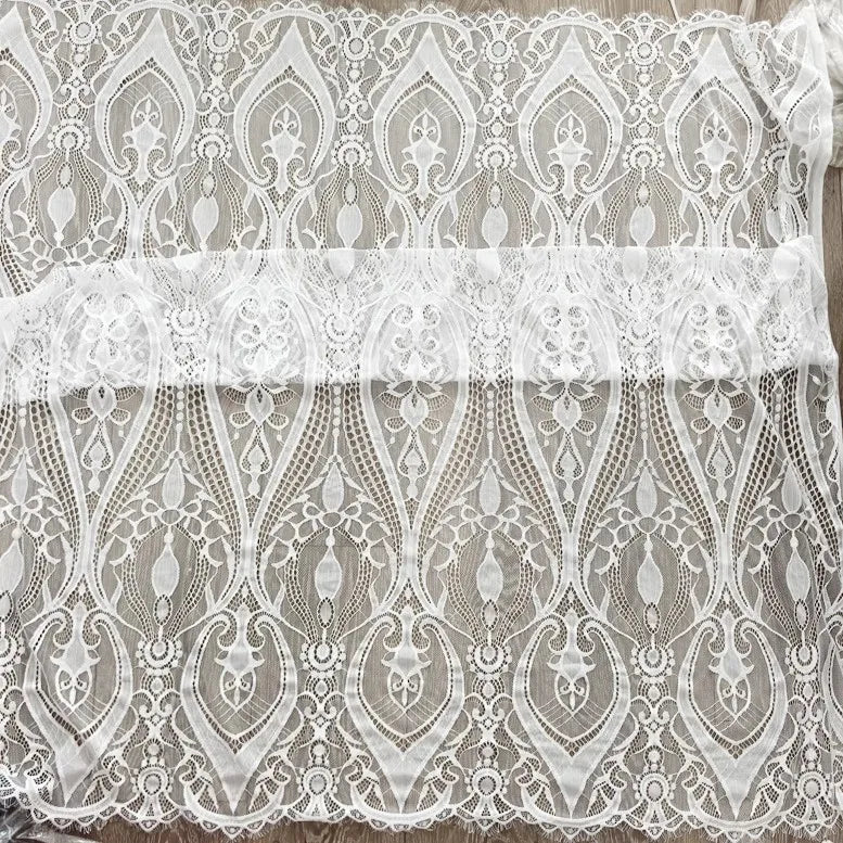 3 YARDS / Aveline Elegant Eyelash Lace