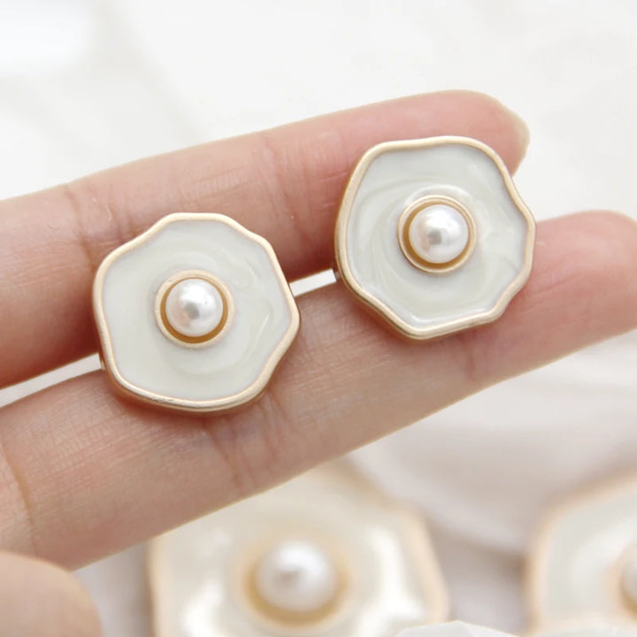 Koan Flower Gold Metal Button - 6 PC