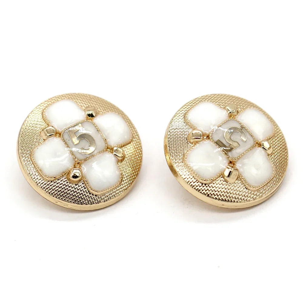 5 PC / Skoae Metal Buttons