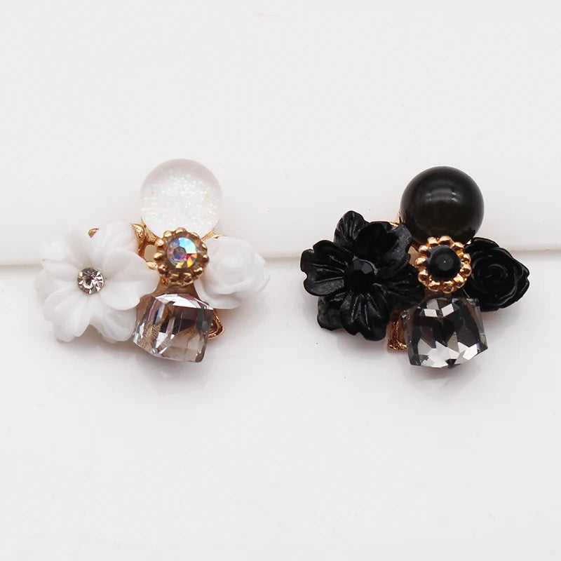 10 PC / Amore Resin Buttons