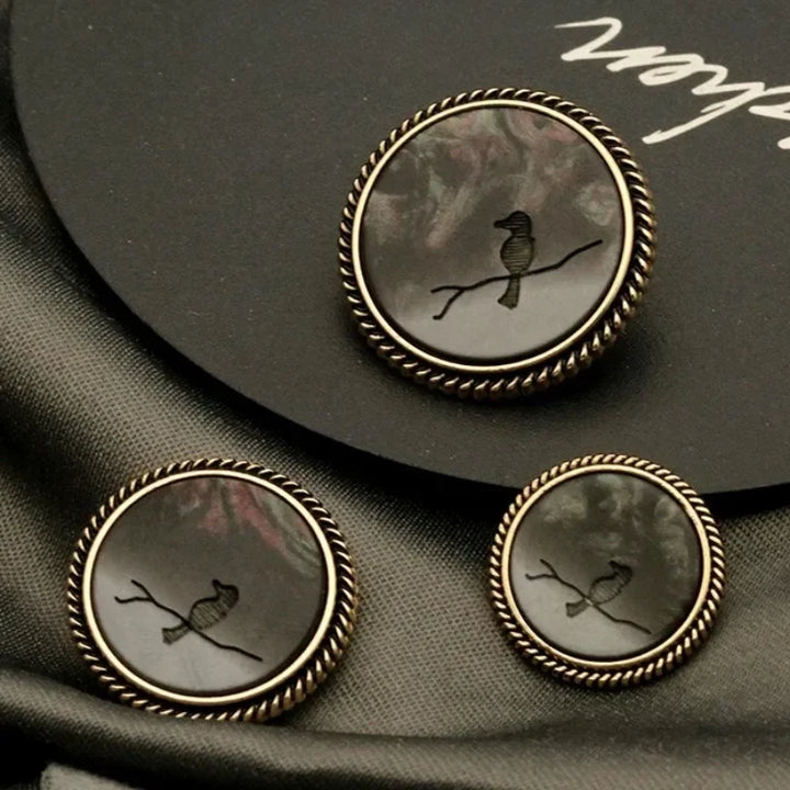 6 PC / Caliso Resin Buttons