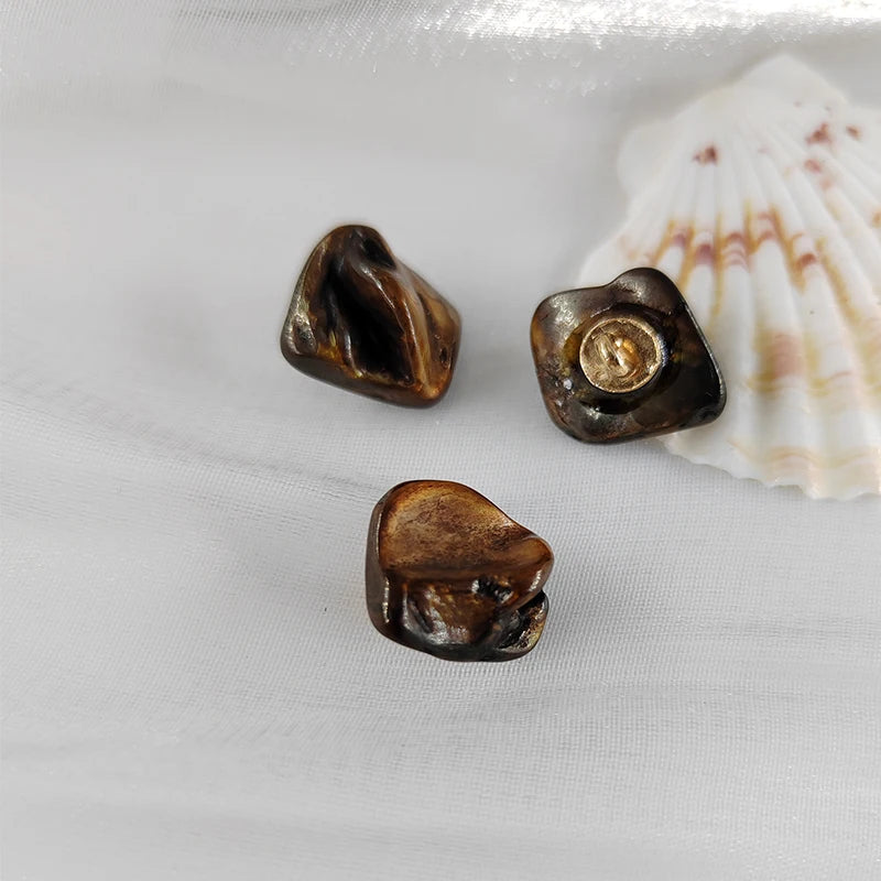 Moex 16MM Irregular Shape Resin Button - 10 PC