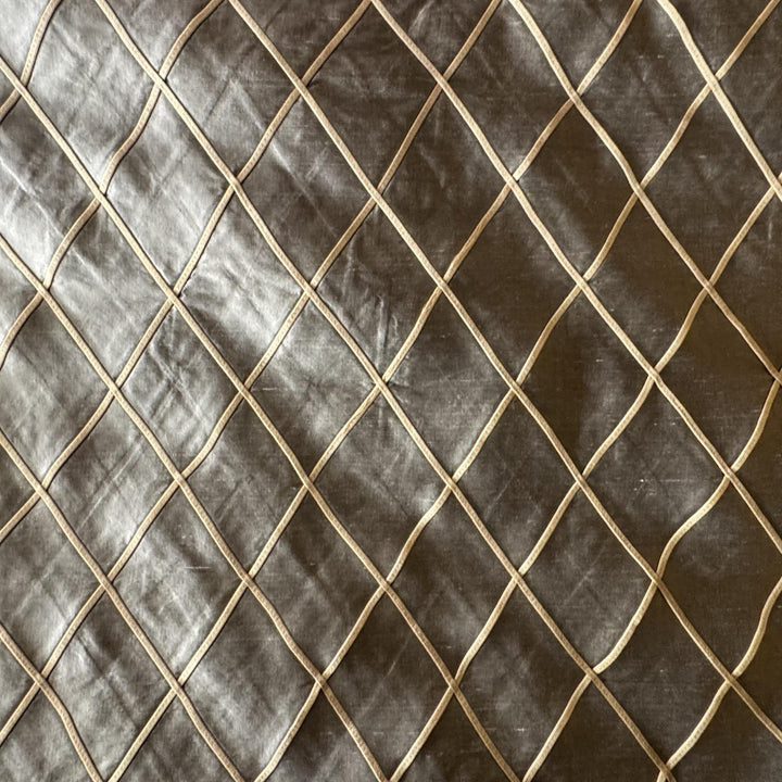 Vallorine Diamond Geometric Silk Fabric in Bamboo