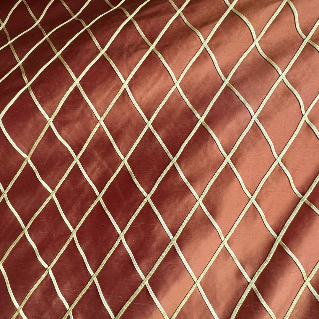 Vallorine Diamond Geometric Silk Fabric in Barnacle