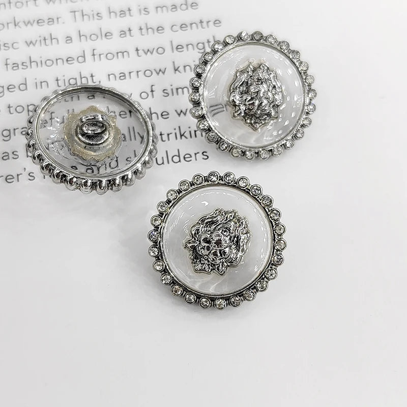 6 PC / Victoria Metal Buttons