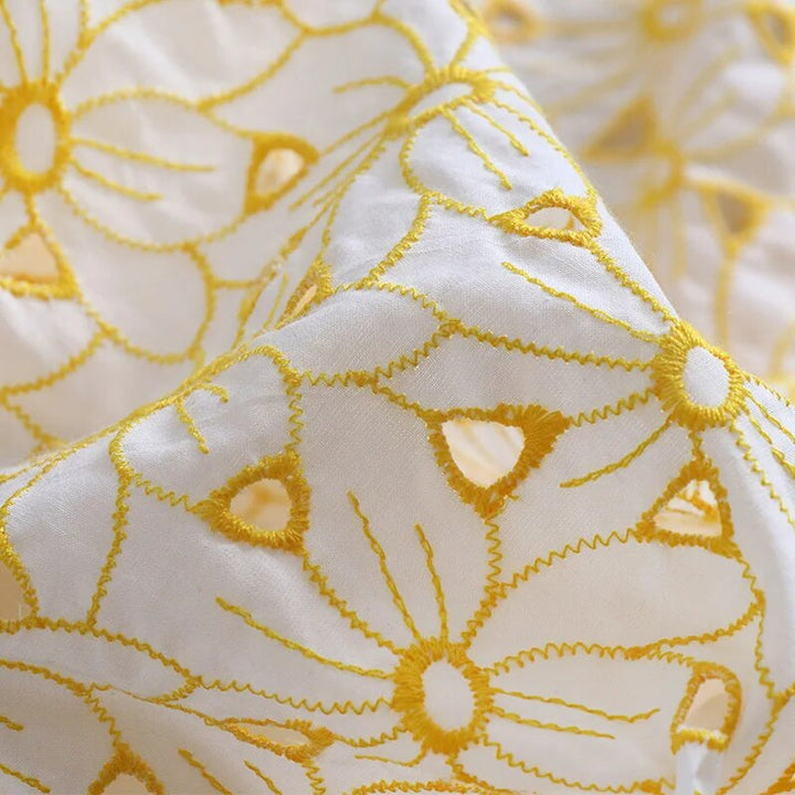 Tessuto ricamato floreale multicolore in lino di cotone giallo beige