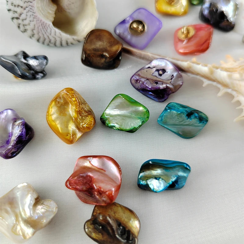 Moex 16MM Irregular Shape Resin Button - 10 PC