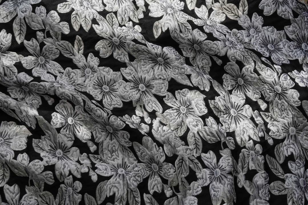 Mosimomo Embossed Flowers Yarn Dyed Jacquard Fabric