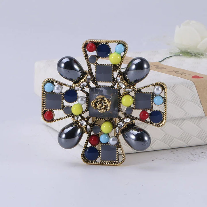 Altin Novelty Brooch