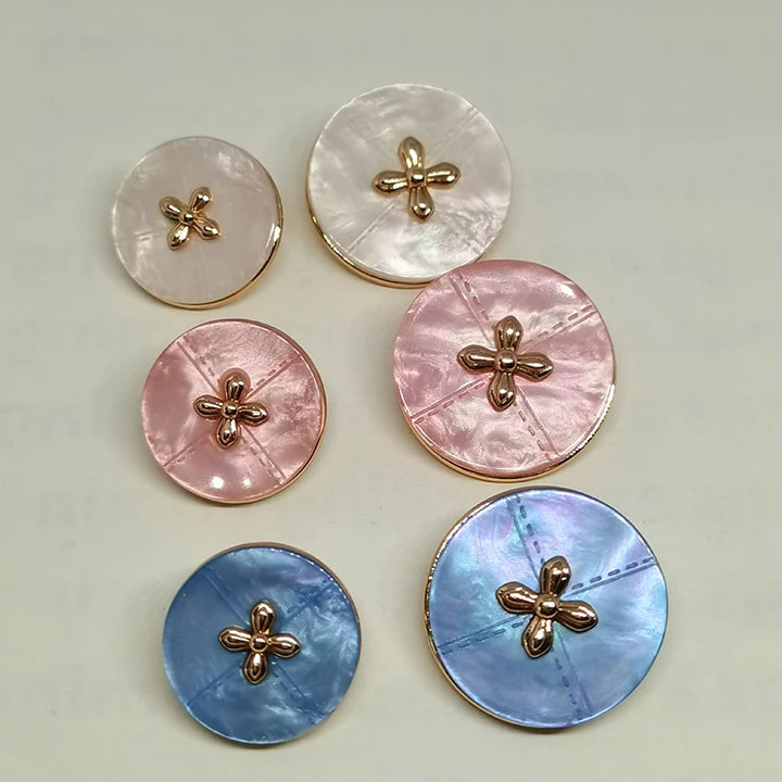 6 PC / Trevor Resin Buttons