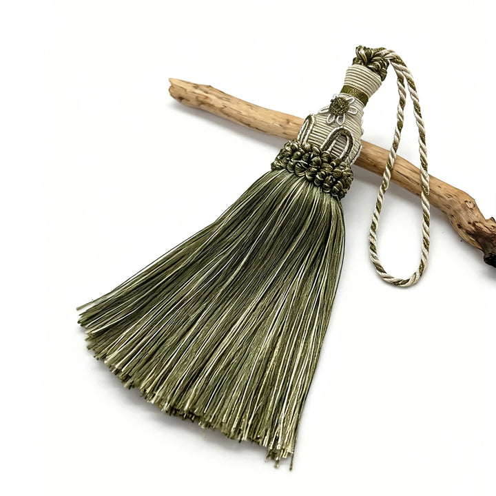2 PC Rivelle Key Tassels