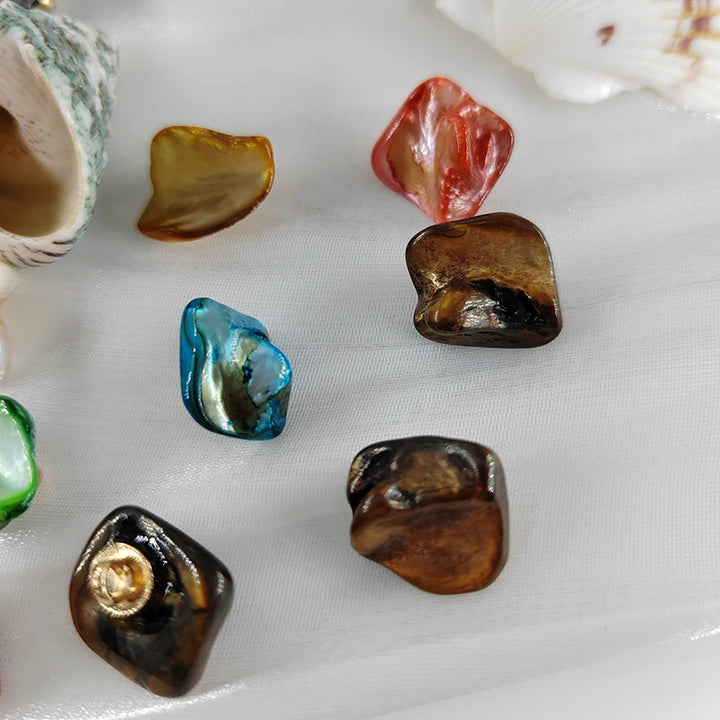 Moex 16MM Irregular Shape Resin Button - 10 PC