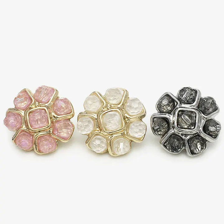 6 PC / Lyla Novelty Buttons