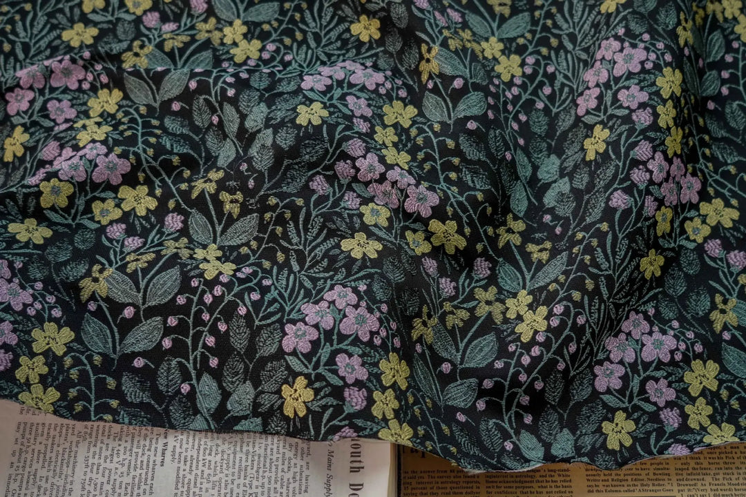 Relay Contrasting Floral Yarn Dyed Jacquard Fabric
