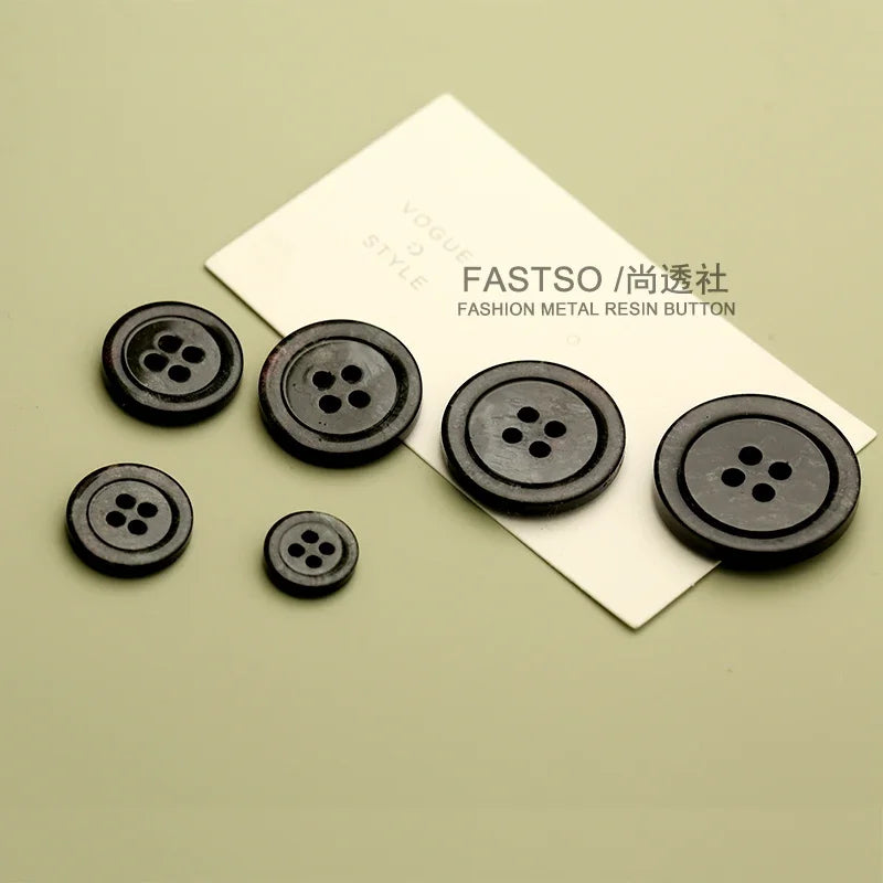 10 PC / Axioa Resin Buttons